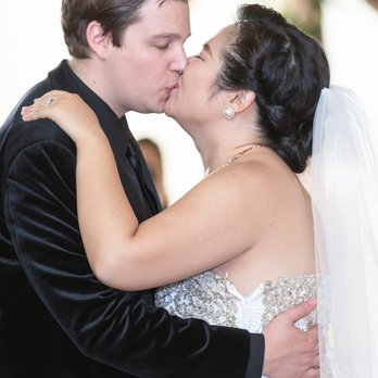My Wedding Songbird - Rosa + Robert's Wedding at DoubleTree Hilton in Claremont | LXN Photography - Wedding Planning Near Me My Wedding Songbird - Rosa + Robert's Wedding at DoubleTree Hilton in Claremont | LXN Photography - Wedding Planning Near Me