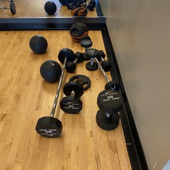 LA Fitness - Random Equipment piled into a corner - Gyms Near Me - Newark, New Jersey LA Fitness - Random Equipment piled into a corner - Gyms Near Me - Newark, New Jersey