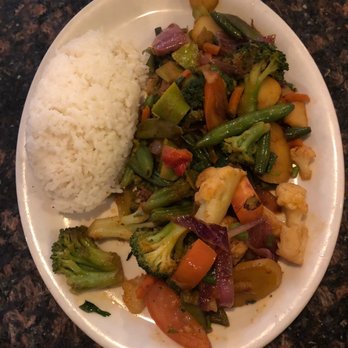 El Pollo Inka - Saltado de Vegetal - Latin American Near Me - Torrance, California El Pollo Inka - Saltado de Vegetal - Latin American Near Me - Torrance, California