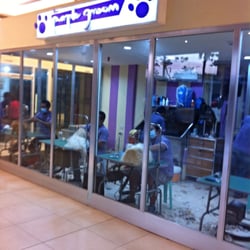 The Purple Groom - Facade