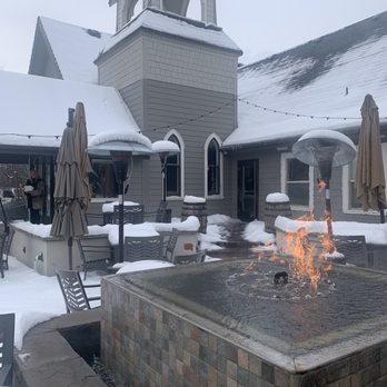 Rembrandts - Outside on a snowy day. - Breakfast & Brunch Near Me - Eagle, Idaho Rembrandts - Outside on a snowy day. - Breakfast & Brunch Near Me - Eagle, Idaho