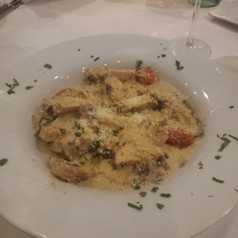 Vincenzo's - Ravioli Con Pollo, Spinach Funghetti Mascarpone So dang flavorful!!! - Italian Near Me - Louisville, Kentucky Vincenzo's - Ravioli Con Pollo, Spinach Funghetti Mascarpone So dang flavorful!!! - Italian Near Me - Louisville, Kentucky