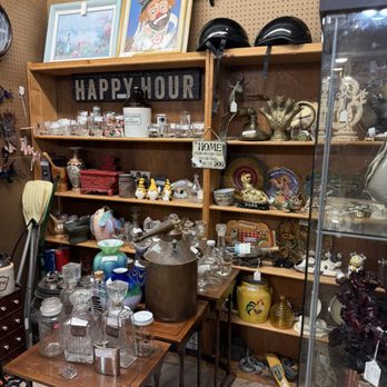 Virginia Beach Antique Mall - Antiques Near Me - Virginia Beach, Virginia Virginia Beach Antique Mall - Antiques Near Me - Virginia Beach, Virginia