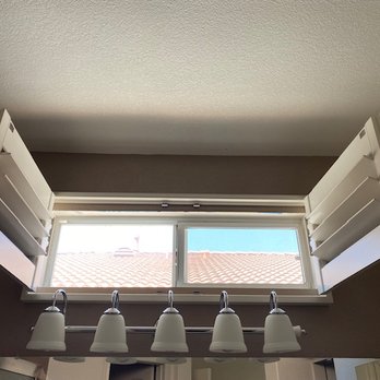 Vineyard Blind & Shutter - Hinged at sides for easy cleaning - Shades & Blinds Near Me Vineyard Blind & Shutter - Hinged at sides for easy cleaning - Shades & Blinds Near Me
