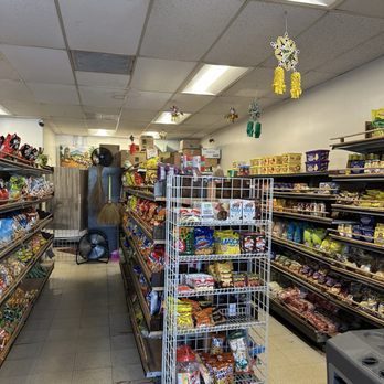 Chaaste Family Market - Inside - Filipino Near Me - Pasadena, California Chaaste Family Market - Inside - Filipino Near Me - Pasadena, California