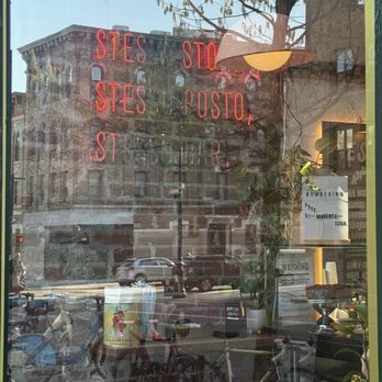 Bomberino - Outside looking through the window - Cafes Near Me - Brooklyn, New York