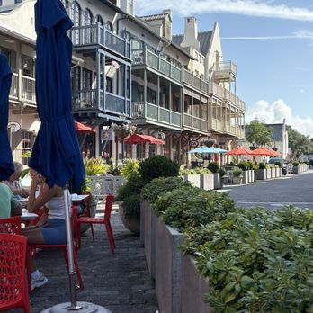 Summer Kitchen Cafe - View form our outside seating on a lovely day - Breakfast & Brunch Near Me - Rosemary Beach, Florida Summer Kitchen Cafe - View form our outside seating on a lovely day - Breakfast & Brunch Near Me - Rosemary Beach, Florida