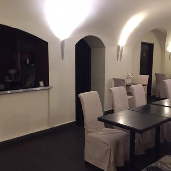 Design Hotel Neruda - Cafe seating - Hotels Near Me - Prague, Puerto Rico