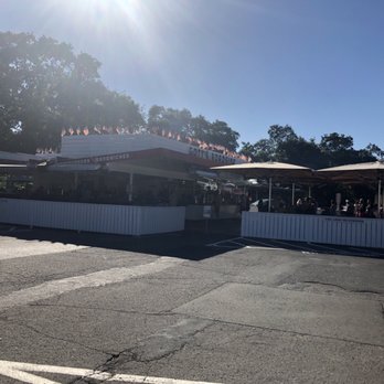 Gotts Roadside - Outside - Burgers Near Me - Napa, California