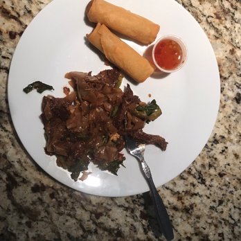 Soi 30th - Spring roll and Pad Kee Mao - Thai Near Me - San Diego, California Soi 30th - Spring roll and Pad Kee Mao - Thai Near Me - San Diego, California