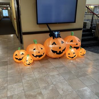 Best Western Plus DFW Airport Suites - In the lobby - Hotels Near Me - Irving, Texas Best Western Plus DFW Airport Suites - In the lobby - Hotels Near Me - Irving, Texas