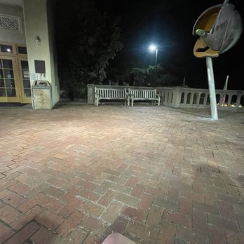 Sausalito Public Library - Outdoor Space - Libraries Near Me - Sausalito, California Sausalito Public Library - Outdoor Space - Libraries Near Me - Sausalito, California
