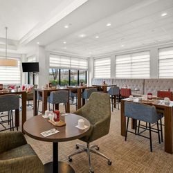 Hilton Garden Inn Plymouth - Breakfast Area