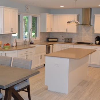 Cabinets 4 U - See more of this beautiful kitchen at: http://www.houzz.com/projects/users/bolingbrookcabinets4u - Cabinetry Near Me - Bolingbrook, Illinois