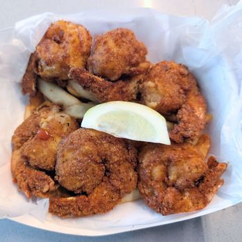 Mr G's South Loop Eats - Colossal Shrimp - Chicken Wings Near Me - Chicago, Illinois
