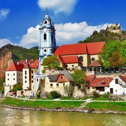 Dancing Moon Travel - Danube River