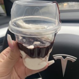 Chocolate sundae