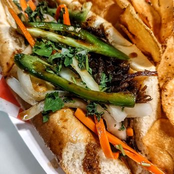 Fat Bottom Grill - Brisket bahn mi - Food Trucks Near Me - Blanco, Texas