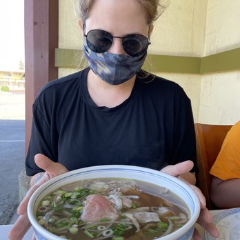 Pho Xe Lua - Extra large pho combo - Vietnamese Near Me - Sacramento, California Pho Xe Lua - Extra large pho combo - Vietnamese Near Me - Sacramento, California
