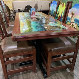 Decor: which is AMAZING