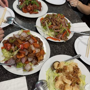 Lollibowl - Mongolian beef, stir fried steak cubes with tofu, walnut shrimp, Peking spare ribs - Chinese Near Me - Sacramento, California