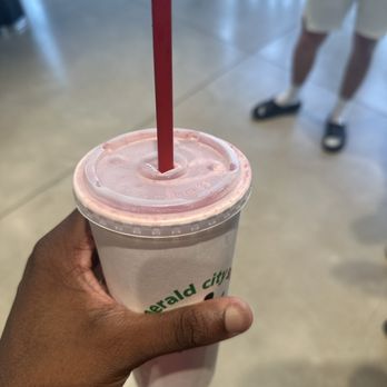 Emerald City Smoothie - Juice Bars & Smoothies Near Me - Highland, Utah Emerald City Smoothie - Juice Bars & Smoothies Near Me - Highland, Utah