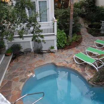 Azalea Inn and Villas - Bed & Breakfast Near Me - Savannah, Georgia Azalea Inn and Villas - Bed & Breakfast Near Me - Savannah, Georgia
