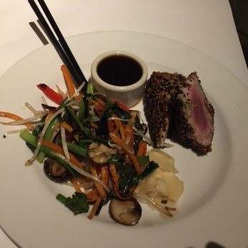 BrickTop's - Ahi Tuna - New American Near Me - Frontenac, Missouri