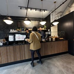 Magnifico Coffee Roasters - Interior