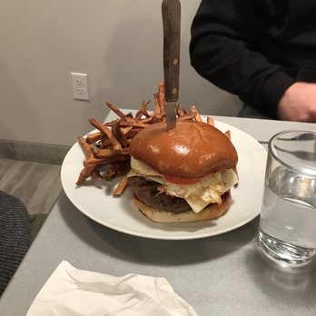 Altea's Eatery - Brunch burger - Breakfast & Brunch Near Me - Worcester, Massachusetts