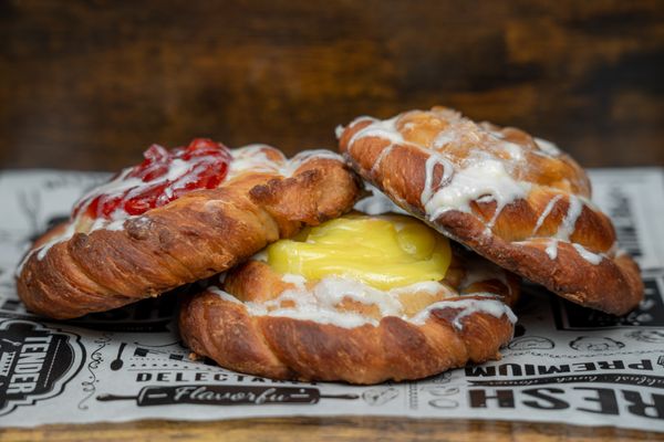 Lipkin's Deli & Bakery by null