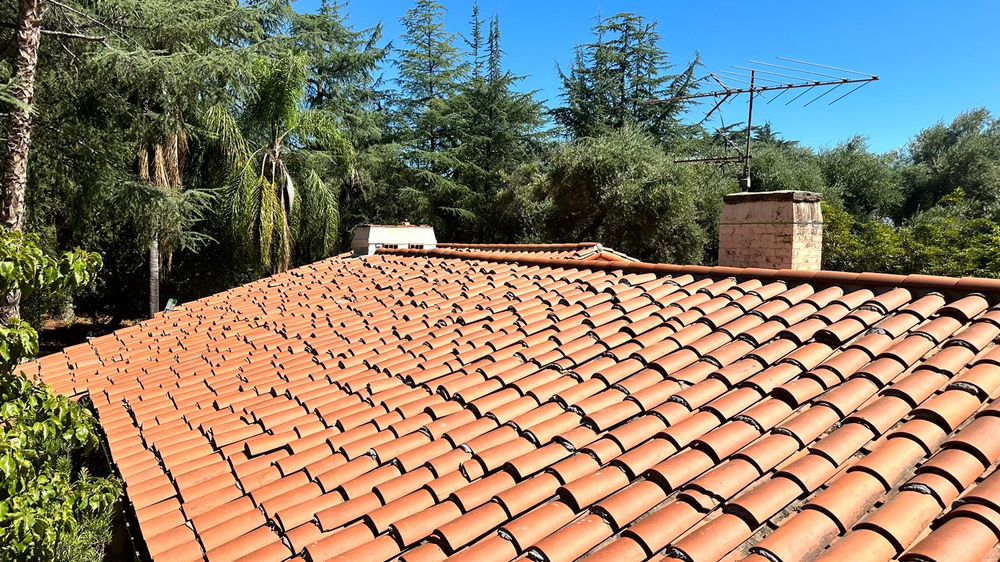 Slide of Final Touch Roofing