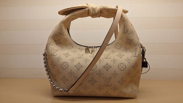 Louis Vuitton Maui Wailea by null