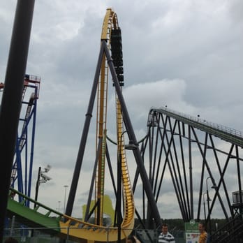 Six Flags Great Adventure - Green Lantern - Amusement Parks Near Me - Jackson Township, New Jersey