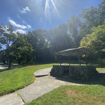 Rogers Fort Hill Park - smoke spot lol - Parks Near Me - Lowell, Massachusetts Rogers Fort Hill Park - smoke spot lol - Parks Near Me - Lowell, Massachusetts