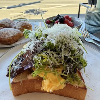 Between Us - Breakfast & Brunch Near Me - San Diego, California