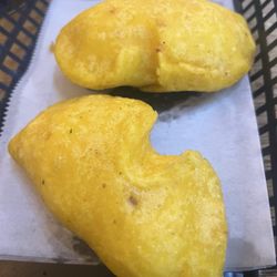 Las Americas Bakery Of Dania Beach - Empanada Empanadas de Queso