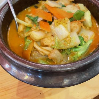 Peter Chang - Seafood Clay Pot with curry sauce - Asian Fusion Near Me - Glen Allen, Virginia