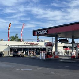 Exterior photo of Texaco - Hilo, Hawaii Exterior photo of Texaco - Hilo, Hawaii