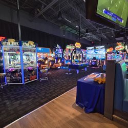 Dave & Buster's Des Moines - Games