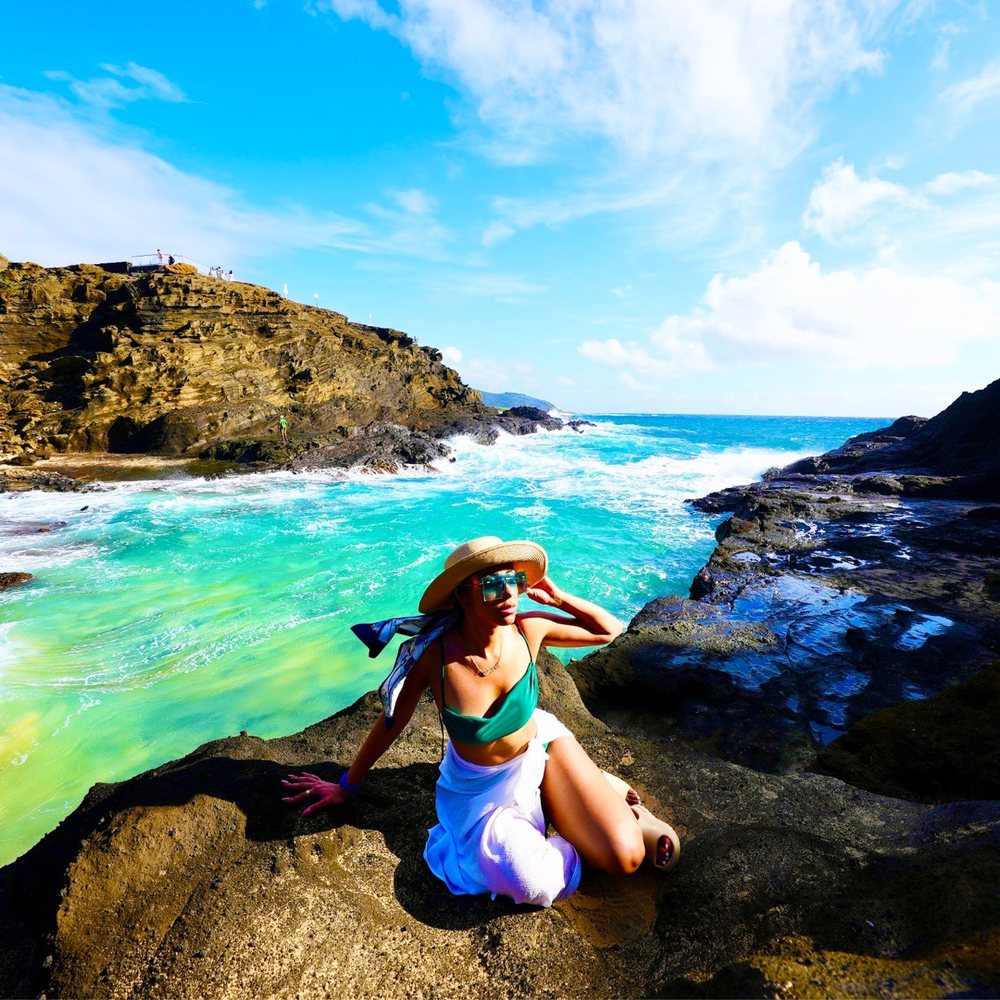Cockroach Cove - Don't try this at home lol - Beaches Near Me - Honolulu, Hawaii