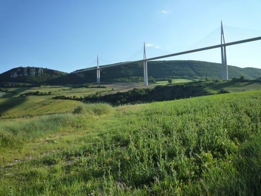 Viaduc de Millau by null