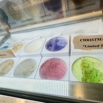 The Dolly Llama Waffle Master - Some of the ice cream options - Desserts Near Me - Saint Johns, Florida The Dolly Llama Waffle Master - Some of the ice cream options - Desserts Near Me - Saint Johns, Florida