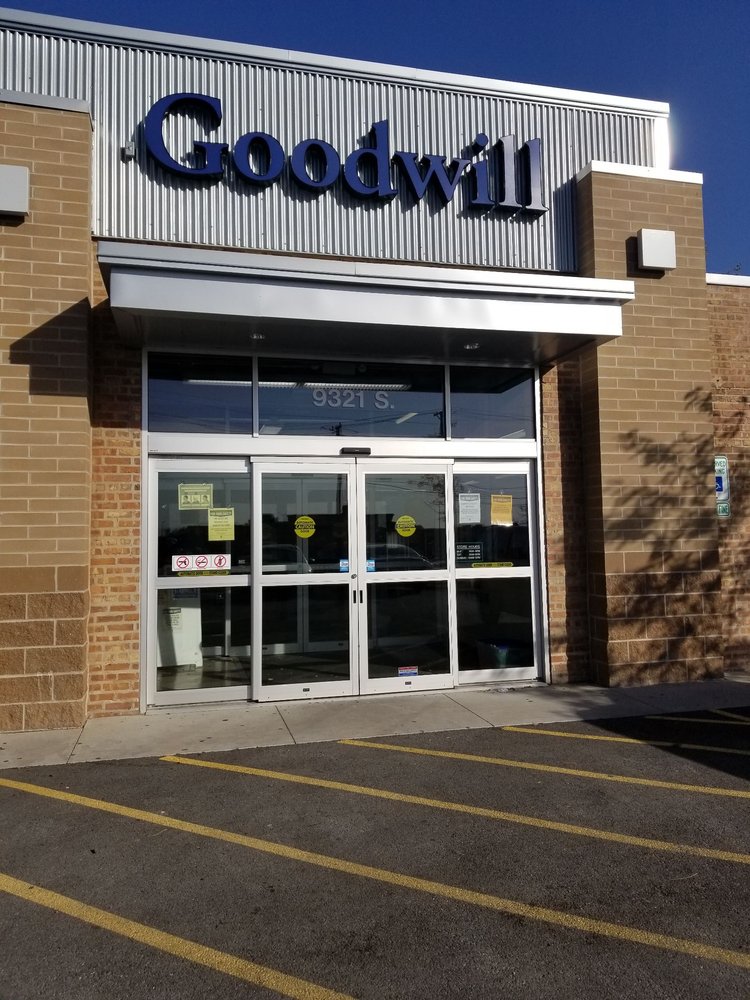 GOODWILL STORE & DONATION CENTER 10 Reviews 9321 S Western Ave