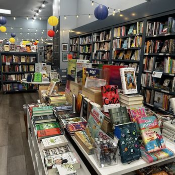 Ruby’s Books - This bookstore boosts my serotonin levels every time I walk in! - Bookstores Near Me - Folsom, California