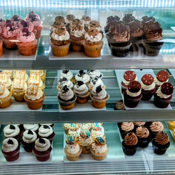 The Dessert Junkie - Variety cupcakes - Cupcakes Near Me - Bowie, Maryland The Dessert Junkie - Variety cupcakes - Cupcakes Near Me - Bowie, Maryland