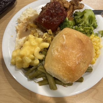 Golden Corral Buffet & Grill - Food - Buffets Near Me - Thornton, Colorado Golden Corral Buffet & Grill - Food - Buffets Near Me - Thornton, Colorado
