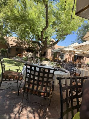 LON’s at The Hermosa Inn by null