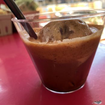 Tinto Y Crema - Coffee Stracciatella gelato - Ice Cream & Frozen Yogurt Near Me - Charleston, South Carolina Tinto Y Crema - Coffee Stracciatella gelato - Ice Cream & Frozen Yogurt Near Me - Charleston, South Carolina
