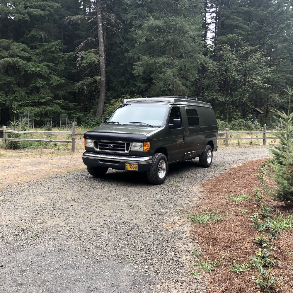 ROAMERICA - Oxbow Camp - RV Rental Near Me - Hood River, Oregon